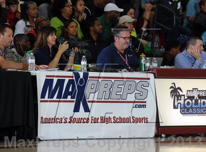 Thumbnail 3 in Long Beach Poly vs. Jackson (MaxPreps Holiday Classic) photogallery.