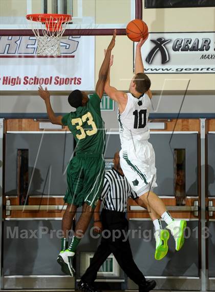 Thumbnail 3 in Long Beach Poly vs. Jackson (MaxPreps Holiday Classic) photogallery.