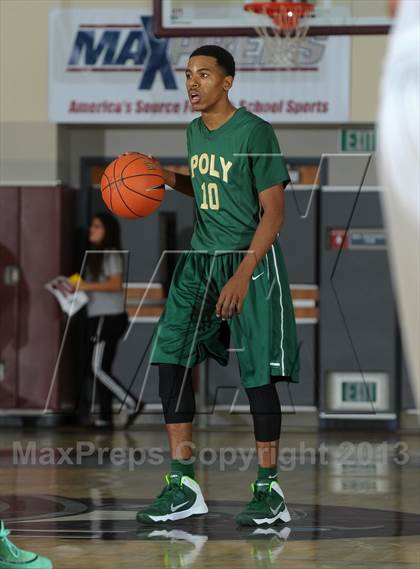 Thumbnail 2 in Long Beach Poly vs. Jackson (MaxPreps Holiday Classic) photogallery.
