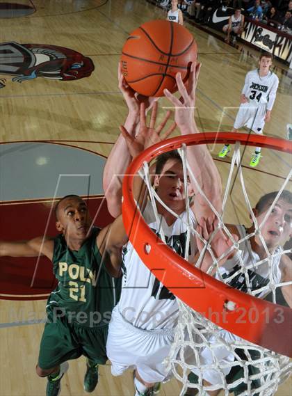 Thumbnail 1 in Long Beach Poly vs. Jackson (MaxPreps Holiday Classic) photogallery.