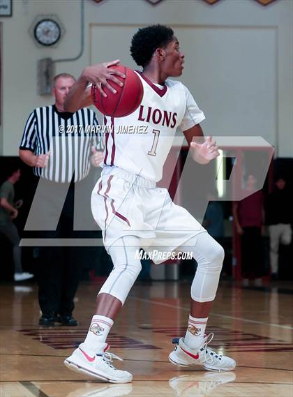 Thumbnail 3 in Oaks Christian vs Camarillo (CIF 1st First Round Playoff) photogallery.
