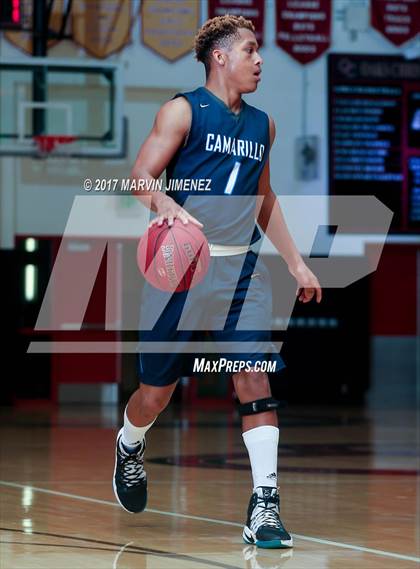 Thumbnail 2 in Oaks Christian vs Camarillo (CIF 1st First Round Playoff) photogallery.