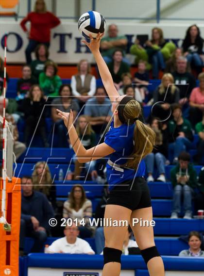 Thumbnail 1 in Cornwall Central vs. Wallkill (Section 9 Class A Final) photogallery.