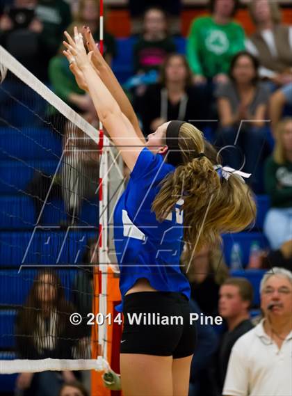 Thumbnail 1 in Cornwall Central vs. Wallkill (Section 9 Class A Final) photogallery.