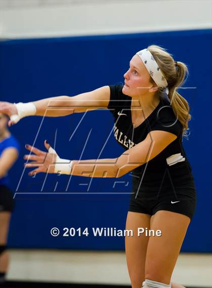 Thumbnail 2 in Cornwall Central vs. Wallkill (Section 9 Class A Final) photogallery.