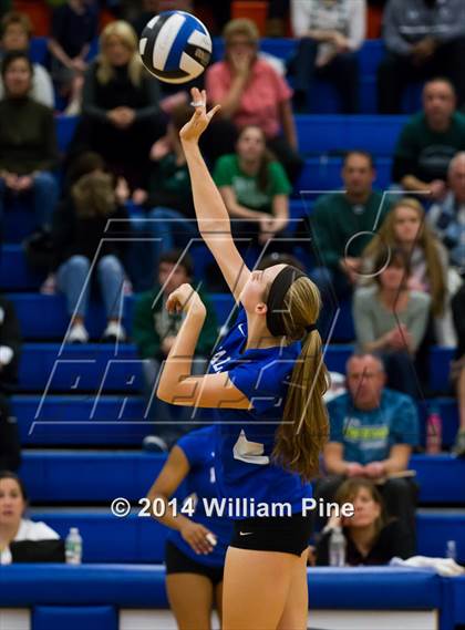 Thumbnail 1 in Cornwall Central vs. Wallkill (Section 9 Class A Final) photogallery.