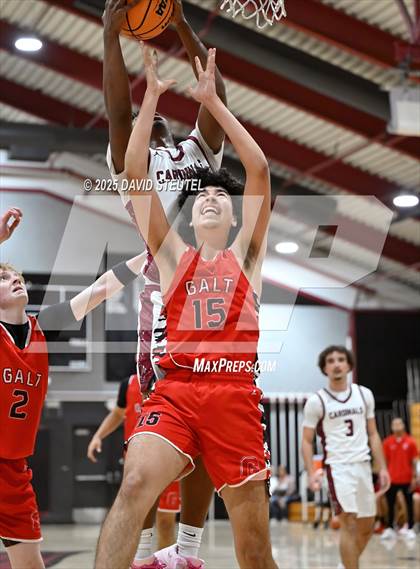 Thumbnail 2 in Galt vs. Laguna Creek (916 vs. 209 Challenge) photogallery.