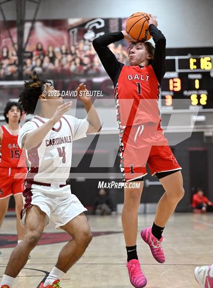 Thumbnail 1 in Galt vs. Laguna Creek (916 vs. 209 Challenge) photogallery.