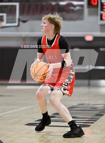 Thumbnail 2 in Galt vs. Laguna Creek (916 vs. 209 Challenge) photogallery.