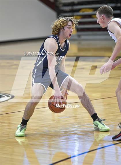 Thumbnail 1 in Santa Fe Prep vs. Moriarty (Braves Invitational at Santa Fe Indian School) photogallery.