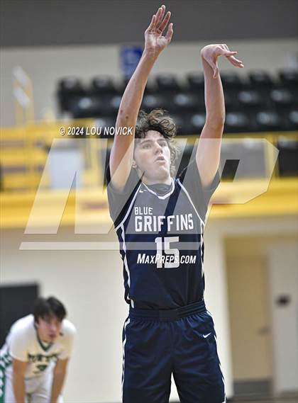 Thumbnail 3 in Santa Fe Prep vs. Moriarty (Braves Invitational at Santa Fe Indian School) photogallery.