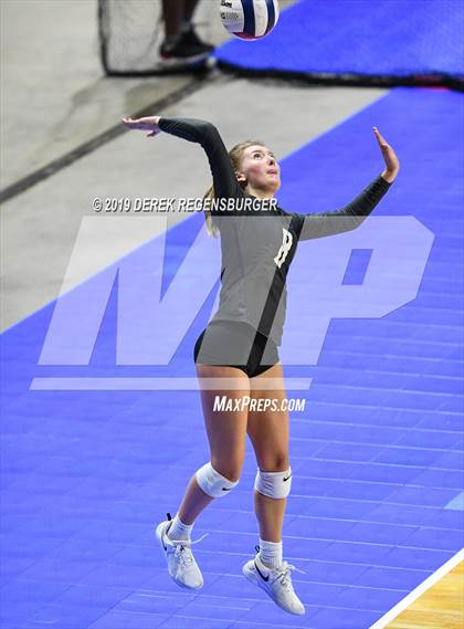 Thumbnail 1 in D'Evelyn vs Coronado (CHSAA 4A Pool Play) photogallery.