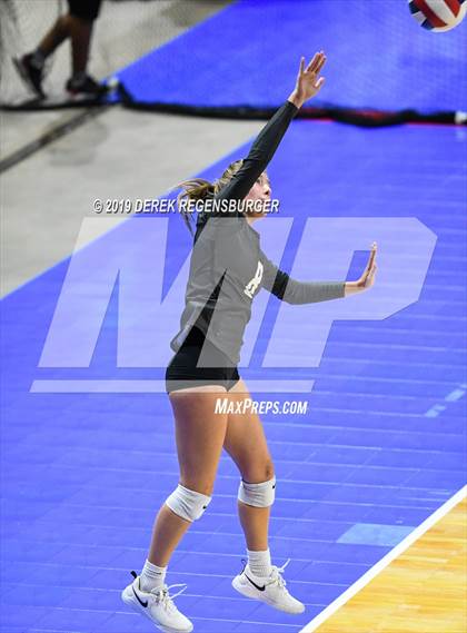 Thumbnail 2 in D'Evelyn vs Coronado (CHSAA 4A Pool Play) photogallery.