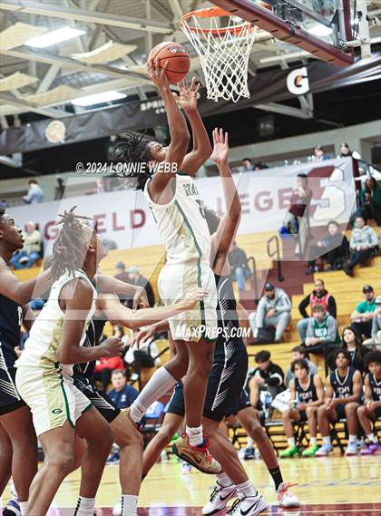 Thumbnail 2 in Grayson @ Perry (Spalding Hoophall Classic) photogallery.