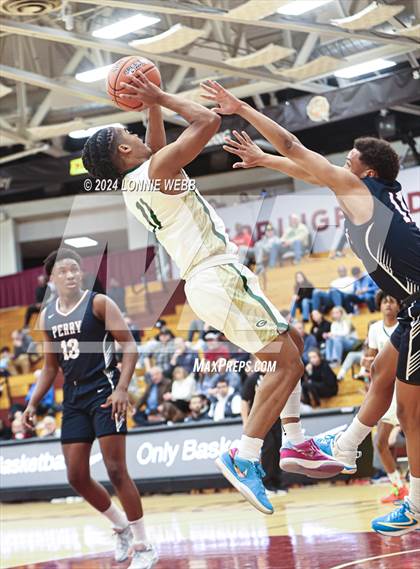 Thumbnail 1 in Grayson @ Perry (Spalding Hoophall Classic) photogallery.