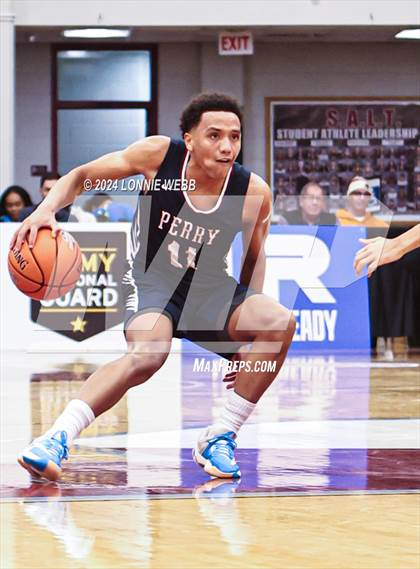 Thumbnail 1 in Grayson @ Perry (Spalding Hoophall Classic) photogallery.
