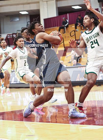 Thumbnail 2 in Grayson @ Perry (Spalding Hoophall Classic) photogallery.
