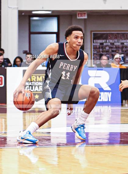 Thumbnail 2 in Grayson @ Perry (Spalding Hoophall Classic) photogallery.