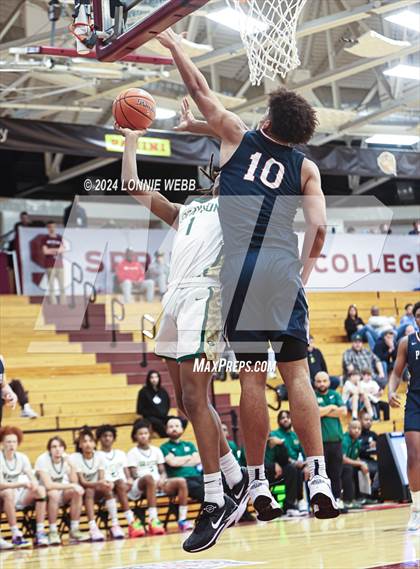 Thumbnail 1 in Grayson @ Perry (Spalding Hoophall Classic) photogallery.