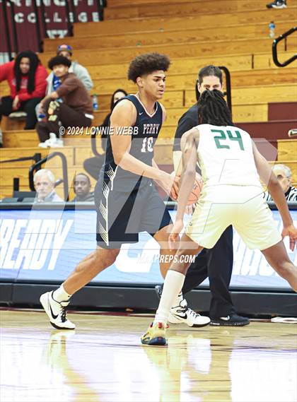 Thumbnail 2 in Grayson @ Perry (Spalding Hoophall Classic) photogallery.
