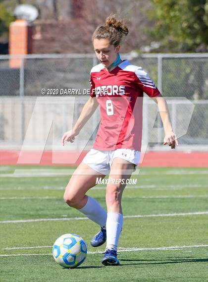 Thumbnail 2 in Salinas vs. Sacred Heart Prep (CIF CCS D4 Final) photogallery.