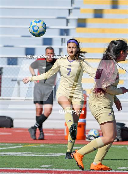 Thumbnail 2 in Salinas vs. Sacred Heart Prep (CIF CCS D4 Final) photogallery.
