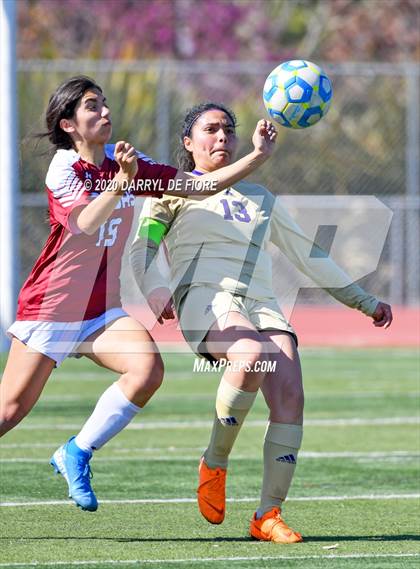 Thumbnail 2 in Salinas vs. Sacred Heart Prep (CIF CCS D4 Final) photogallery.