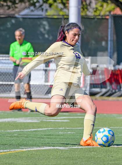 Thumbnail 1 in Salinas vs. Sacred Heart Prep (CIF CCS D4 Final) photogallery.