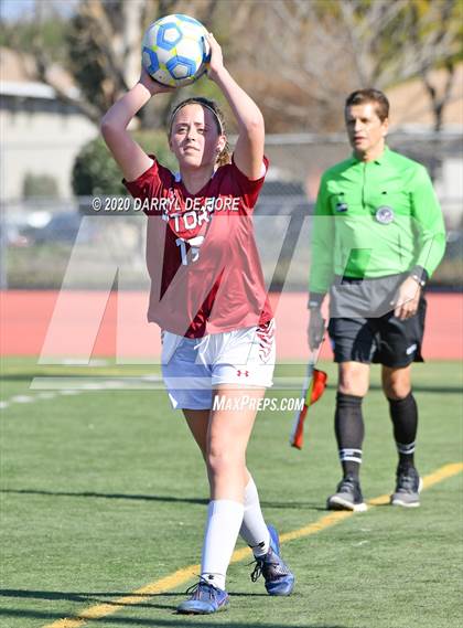 Thumbnail 1 in Salinas vs. Sacred Heart Prep (CIF CCS D4 Final) photogallery.