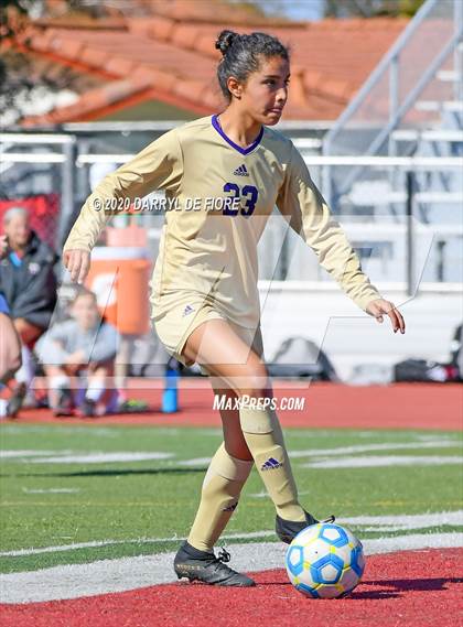 Thumbnail 1 in Salinas vs. Sacred Heart Prep (CIF CCS D4 Final) photogallery.
