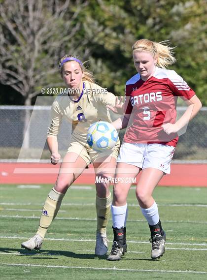 Thumbnail 3 in Salinas vs. Sacred Heart Prep (CIF CCS D4 Final) photogallery.