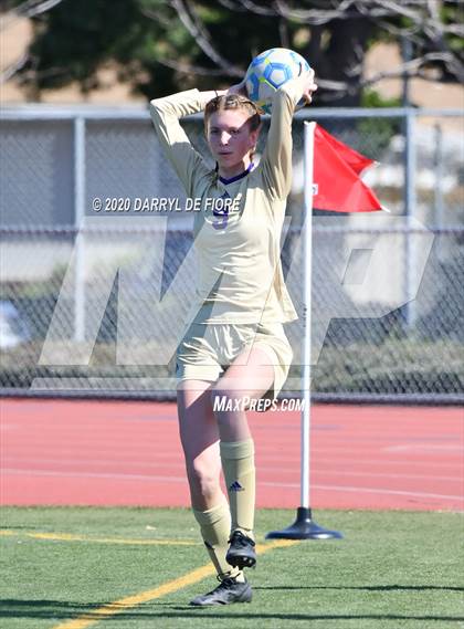 Thumbnail 3 in Salinas vs. Sacred Heart Prep (CIF CCS D4 Final) photogallery.