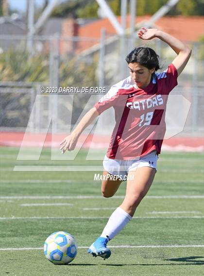 Thumbnail 3 in Salinas vs. Sacred Heart Prep (CIF CCS D4 Final) photogallery.