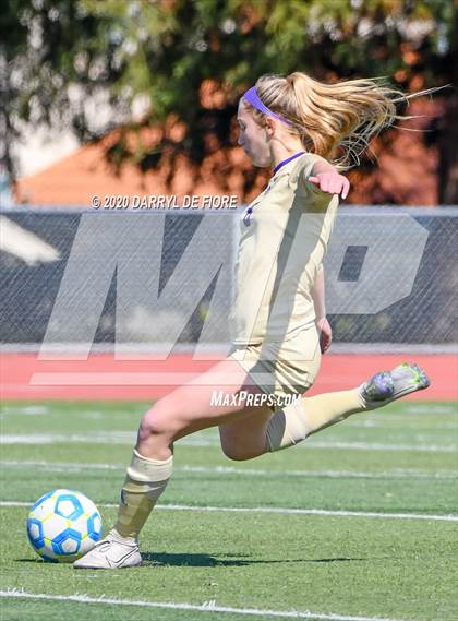 Thumbnail 1 in Salinas vs. Sacred Heart Prep (CIF CCS D4 Final) photogallery.