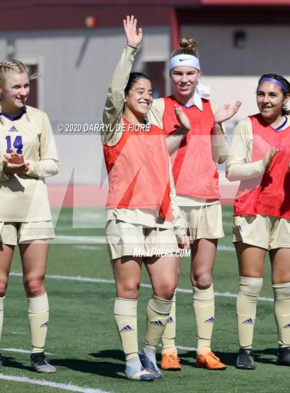 Thumbnail 2 in Salinas vs. Sacred Heart Prep (CIF CCS D4 Final) photogallery.