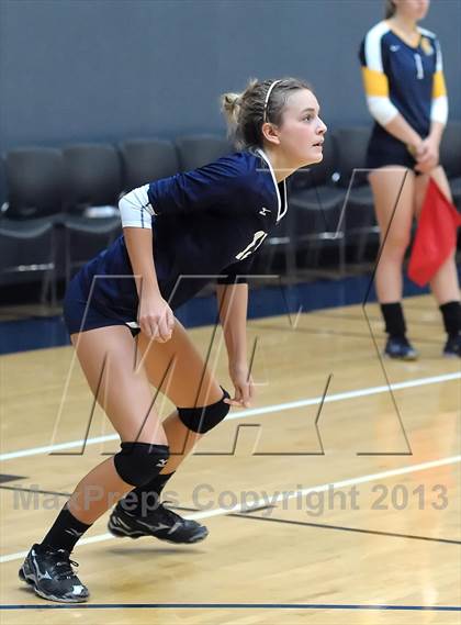 Thumbnail 2 in Redwood vs. Nevada Union (Nor Cal Classic) photogallery.