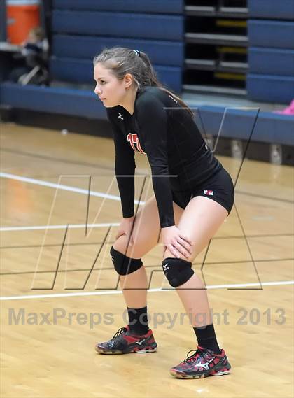 Thumbnail 1 in Redwood vs. Nevada Union (Nor Cal Classic) photogallery.