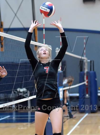 Thumbnail 2 in Redwood vs. Nevada Union (Nor Cal Classic) photogallery.