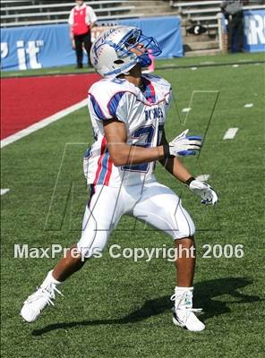 Thumbnail 1 in Byrnes (SC) vs. Archbishop Moeller (Ohio vs USA Challenge) photogallery.