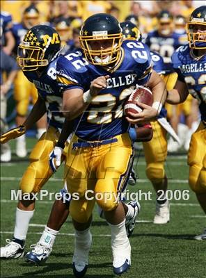 Thumbnail 1 in Byrnes (SC) vs. Archbishop Moeller (Ohio vs USA Challenge) photogallery.