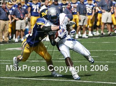 Thumbnail 3 in Byrnes (SC) vs. Archbishop Moeller (Ohio vs USA Challenge) photogallery.