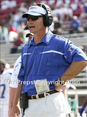 Thumbnail 2 in Byrnes (SC) vs. Archbishop Moeller (Ohio vs USA Challenge) photogallery.