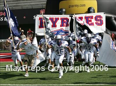 Thumbnail 3 in Byrnes (SC) vs. Archbishop Moeller (Ohio vs USA Challenge) photogallery.