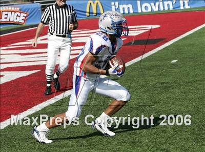 Thumbnail 3 in Byrnes (SC) vs. Archbishop Moeller (Ohio vs USA Challenge) photogallery.