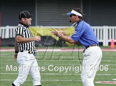 Thumbnail 3 in Byrnes (SC) vs. Archbishop Moeller (Ohio vs USA Challenge) photogallery.