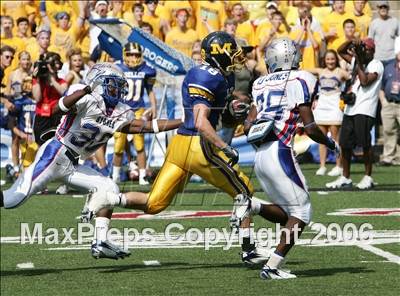 Thumbnail 1 in Byrnes (SC) vs. Archbishop Moeller (Ohio vs USA Challenge) photogallery.