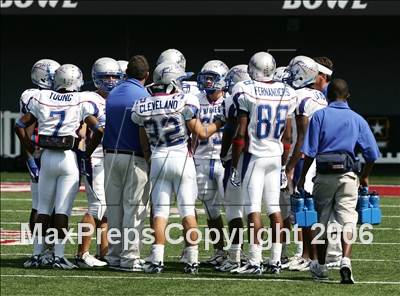 Thumbnail 1 in Byrnes (SC) vs. Archbishop Moeller (Ohio vs USA Challenge) photogallery.