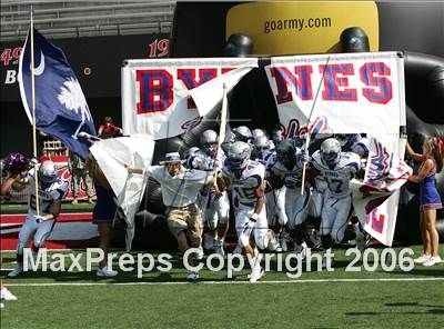 Thumbnail 2 in Byrnes (SC) vs. Archbishop Moeller (Ohio vs USA Challenge) photogallery.