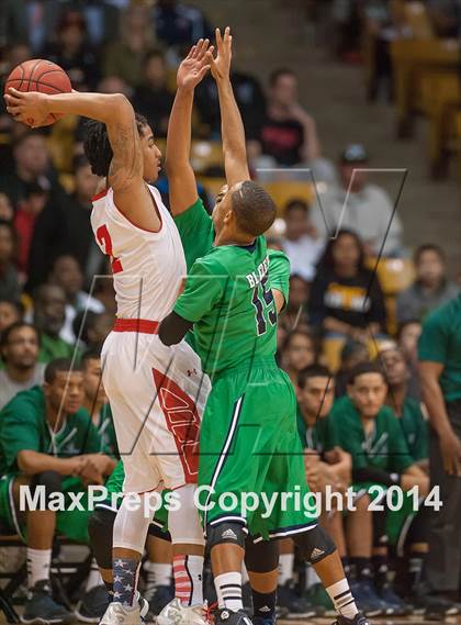 Thumbnail 1 in Overland vs. Denver East (CHSAA 5A Semifinal) photogallery.