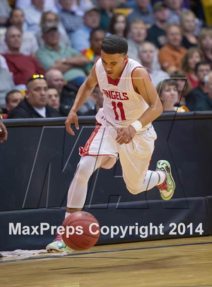 Thumbnail 2 in Overland vs. Denver East (CHSAA 5A Semifinal) photogallery.
